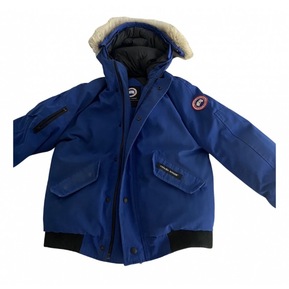 Comfortable Size L bomber coat and very warm